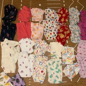 Huge 2t/3t toddler PJ bundle - Gap, Old Navy, Hanna Andersson, B. Steps